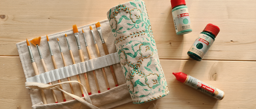 Decorate your art supply bag