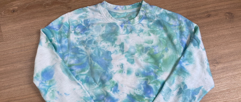 Upcycle your old sweater using Ice Dye