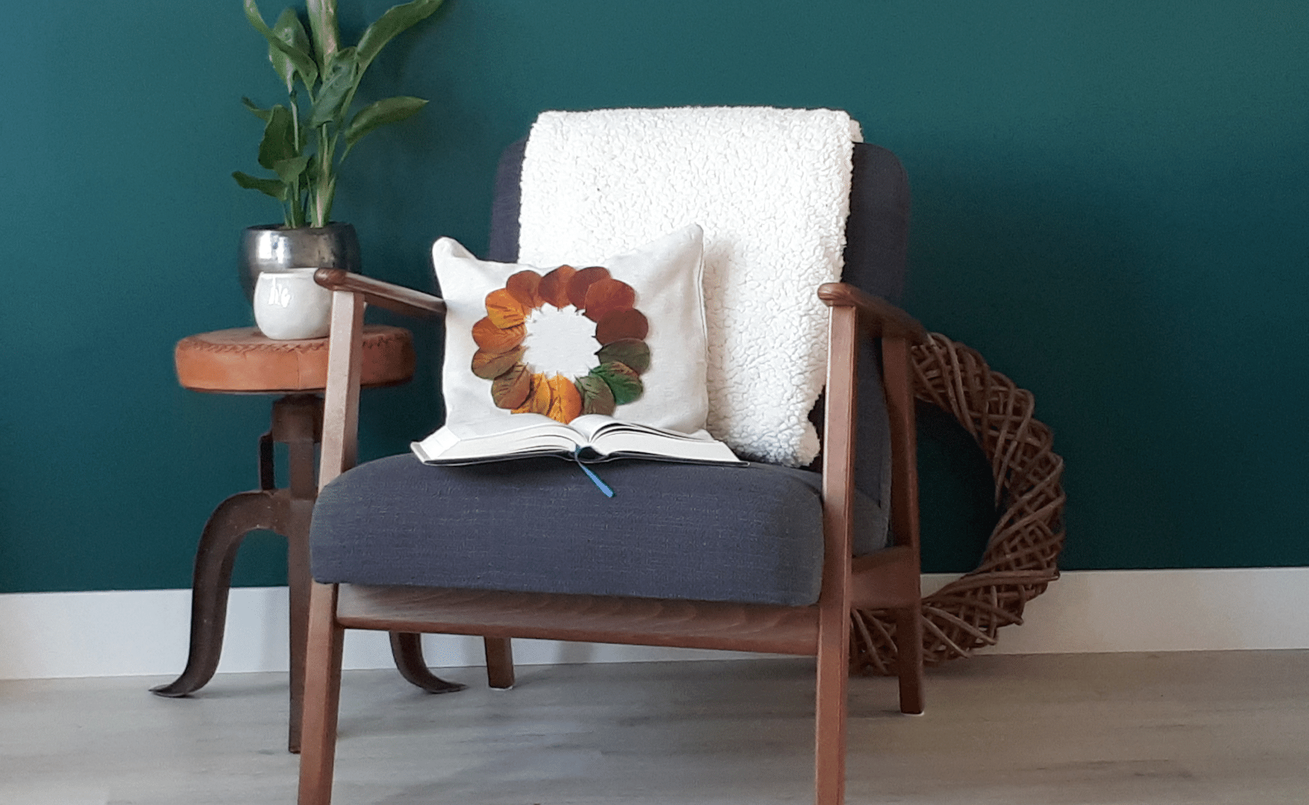 Add natural and warm tones to your living space 