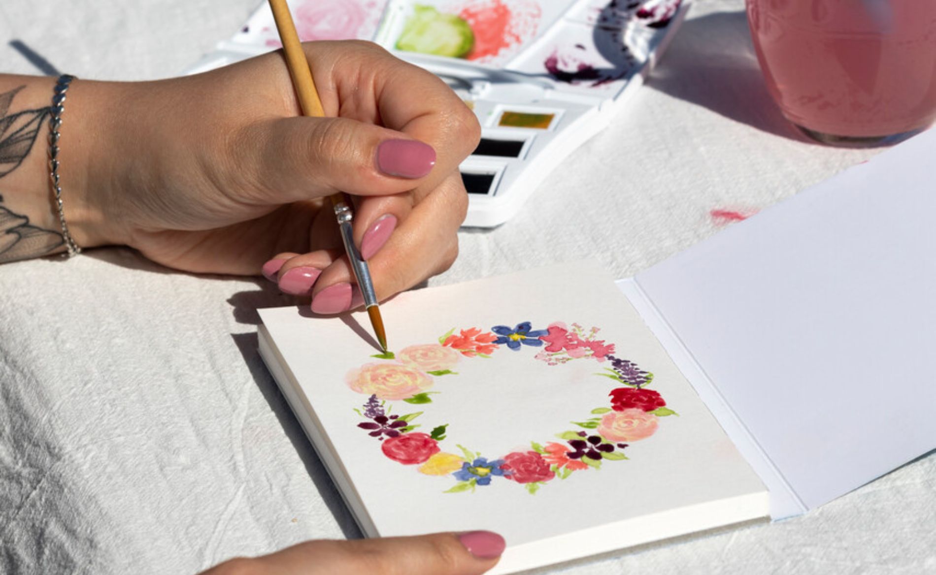 Difference in drying of water colour colours